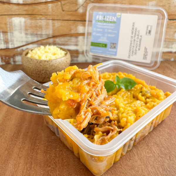 Escondidinho de abóbora cabotiá com frango desfiado e queijo mussarela (L14) - Image 4