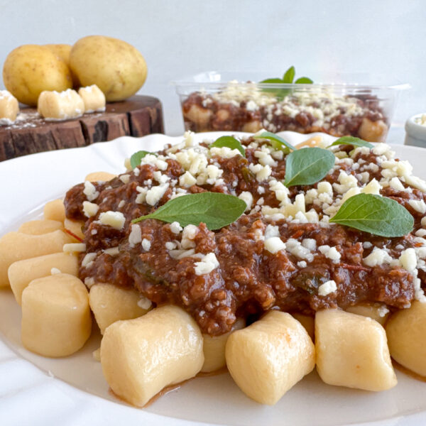 Nhoque de batata a bolonhesa com queijo mussarela  (GF8) - Image 2