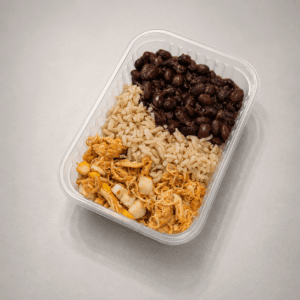 T06 - Frango desfiado colorido com feijão e arroz integral