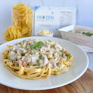 G17 - Talharim ao molho de frango a parisiense e queijo